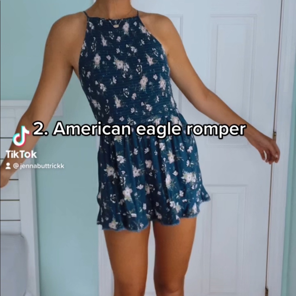 American eagle romper size M